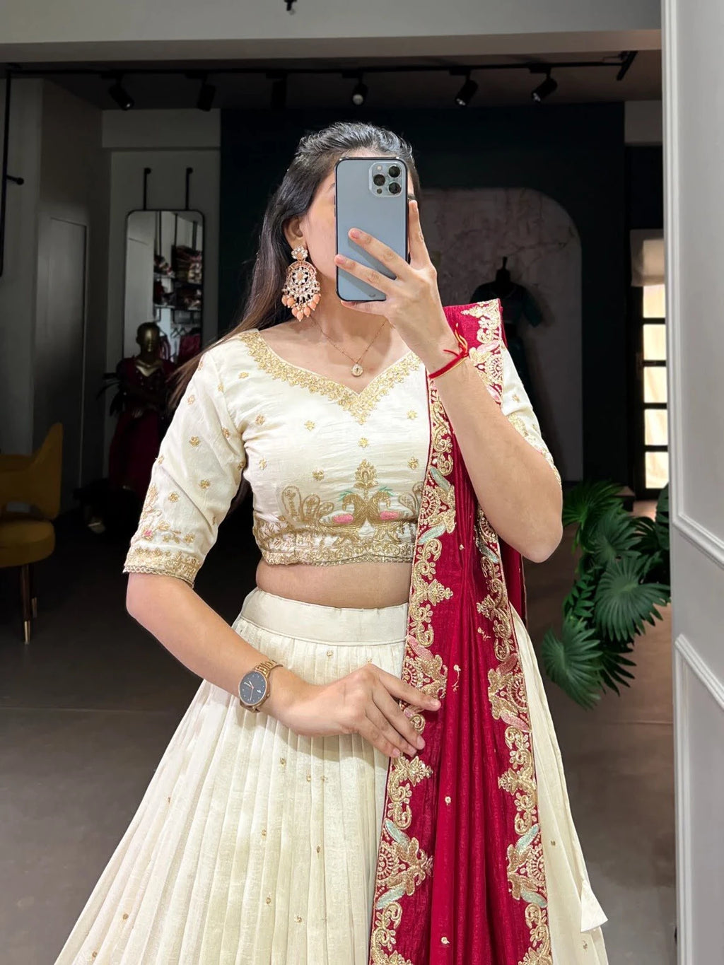 HIYANDUKAN Embroidered Semi Stitched Lehenga Choli