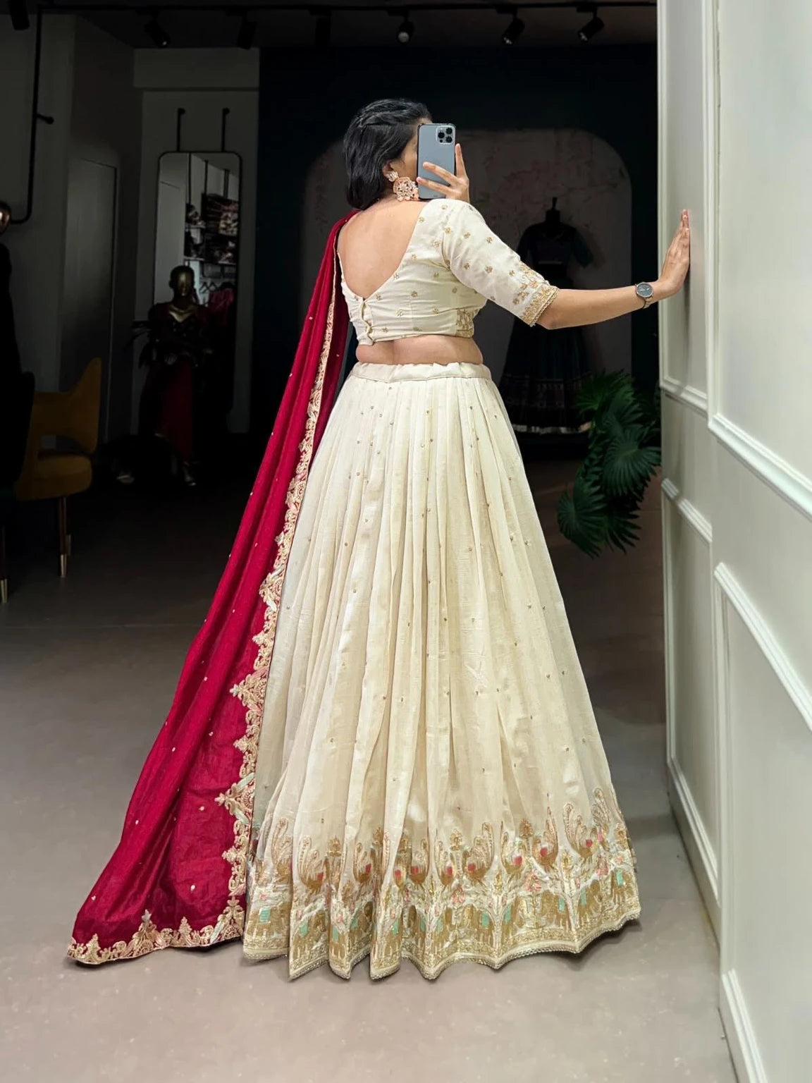 HIYANDUKAN Embroidered Semi Stitched Lehenga Choli